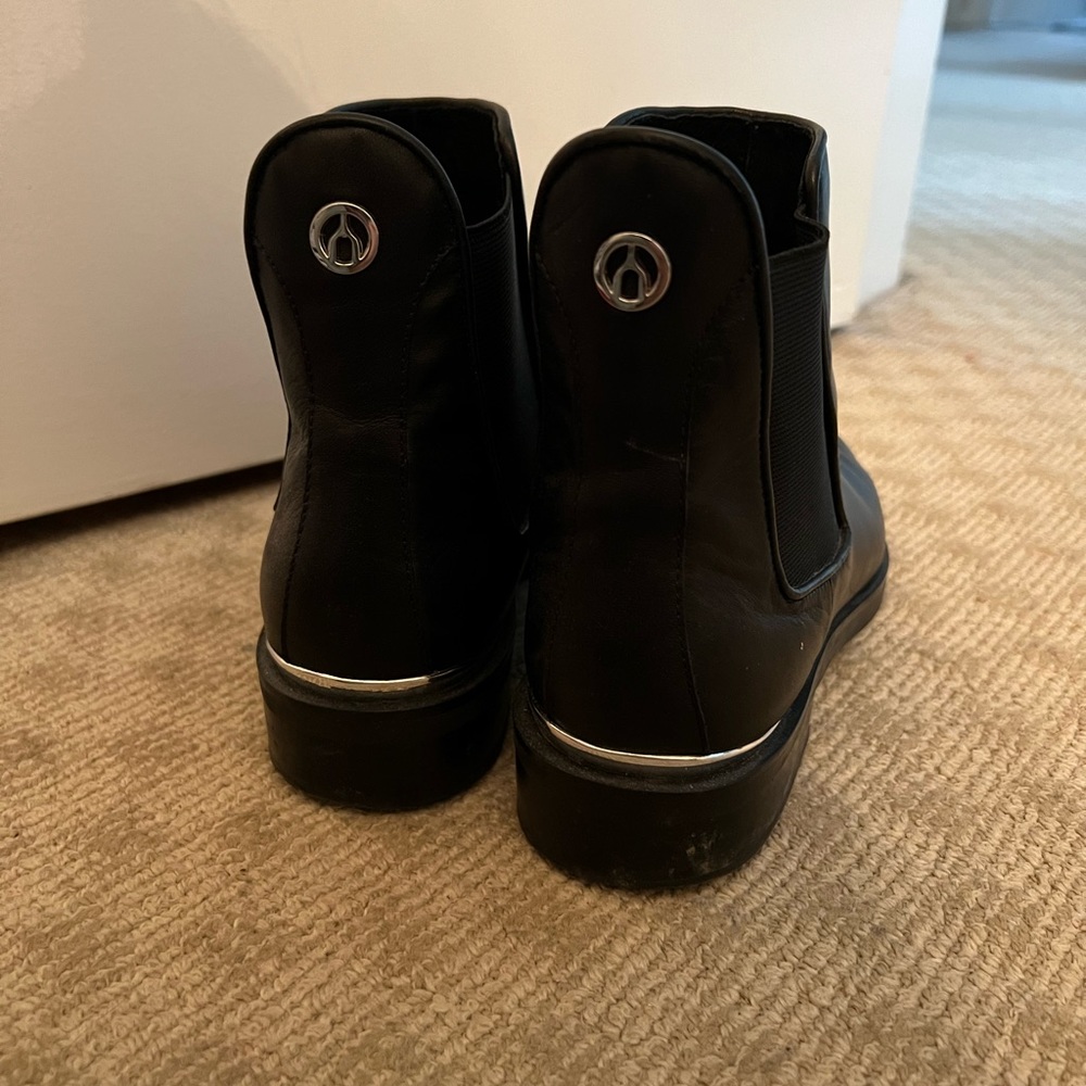 Wishbone black booties